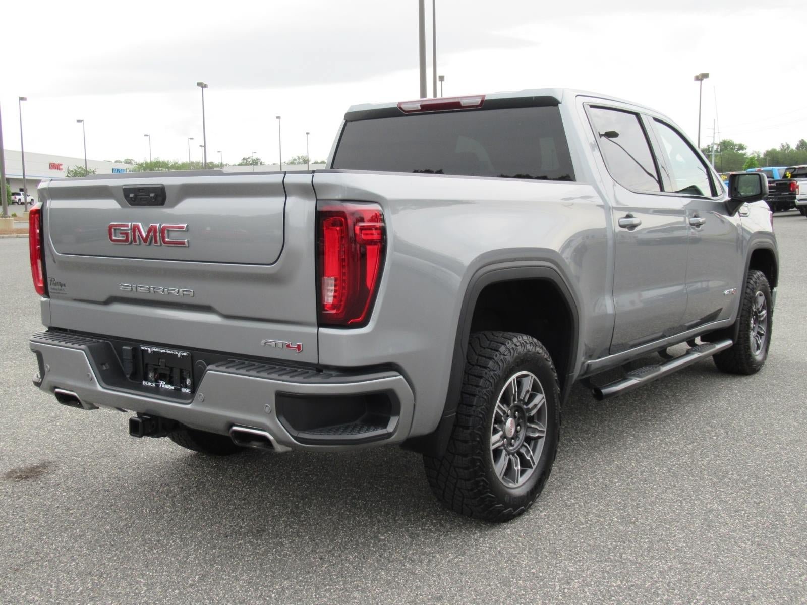 Used 2024 GMC Sierra 1500 AT4 AWD/4WD image 7