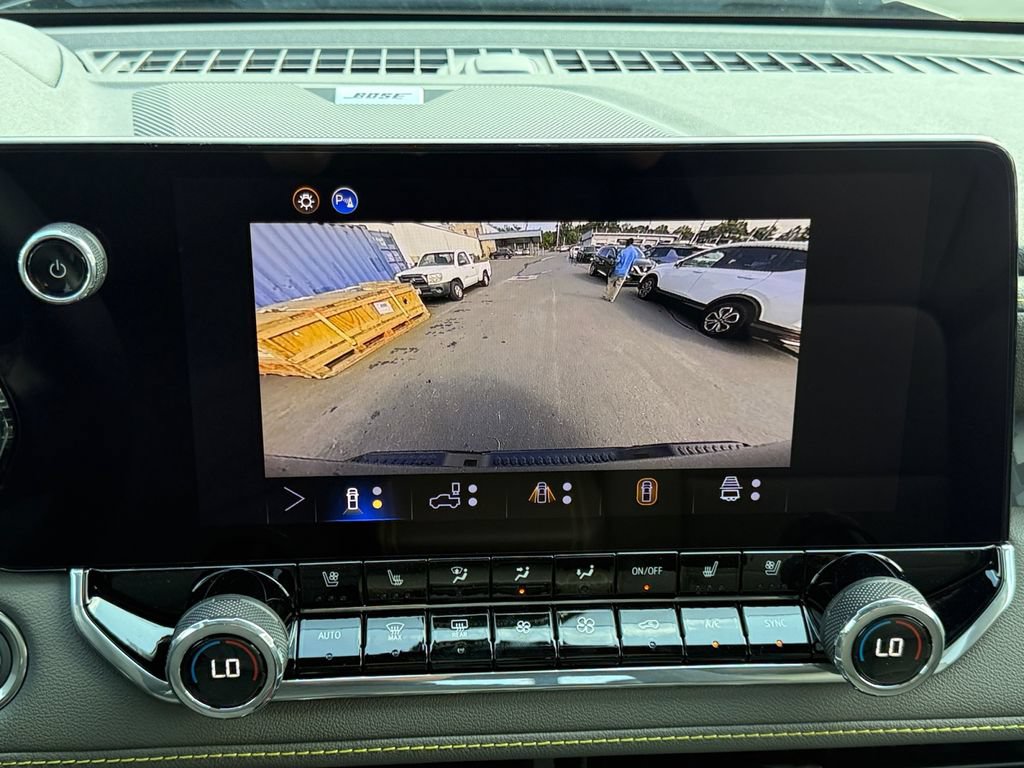 New 2026 Chevrolet Colorado ZR2 w/ Technology Package AWD/4WD image 15