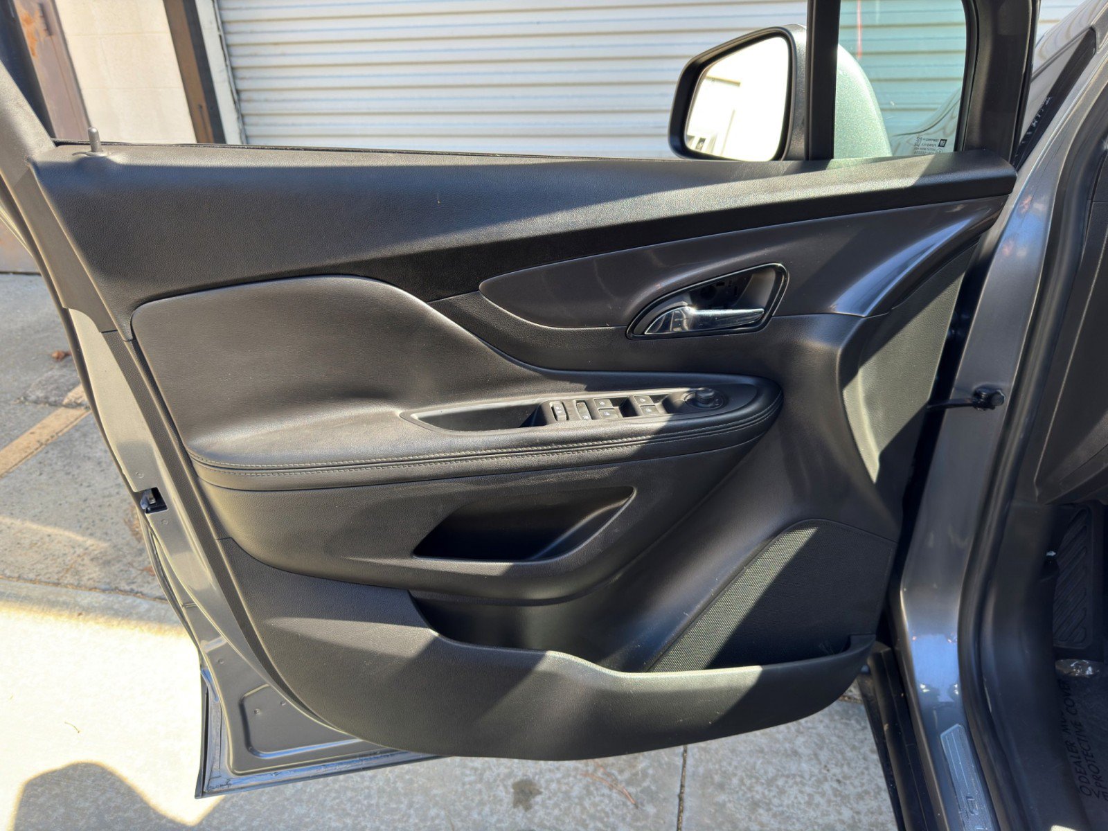 Used 2019 Buick Encore Essence FWD image 39