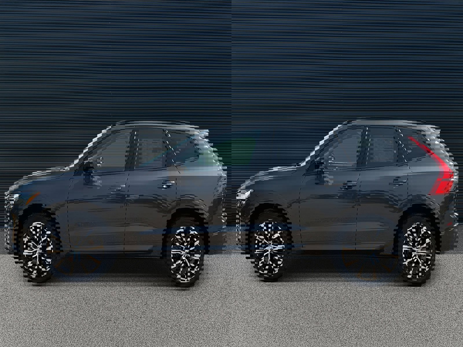 Certified 2025 Volvo XC60 B5 Plus w/ Climate Package image 8