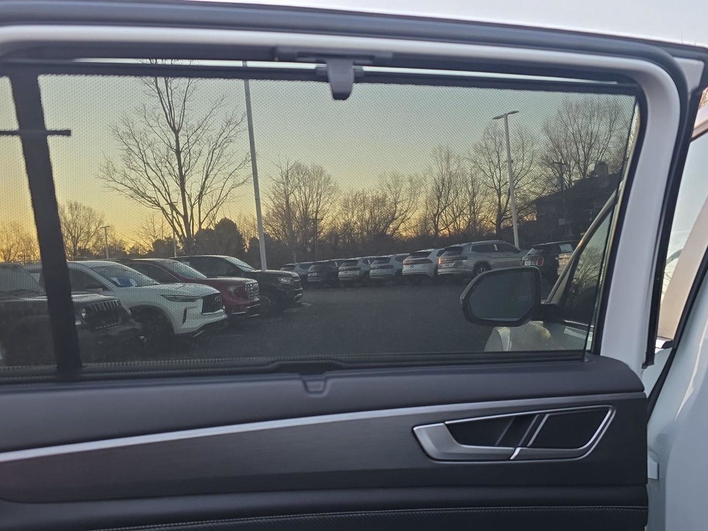 Used 2024 Volkswagen Atlas Cross Sport SE image 11