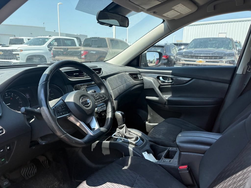 Used 2019 Nissan Rogue SV AWD/4WD image 12