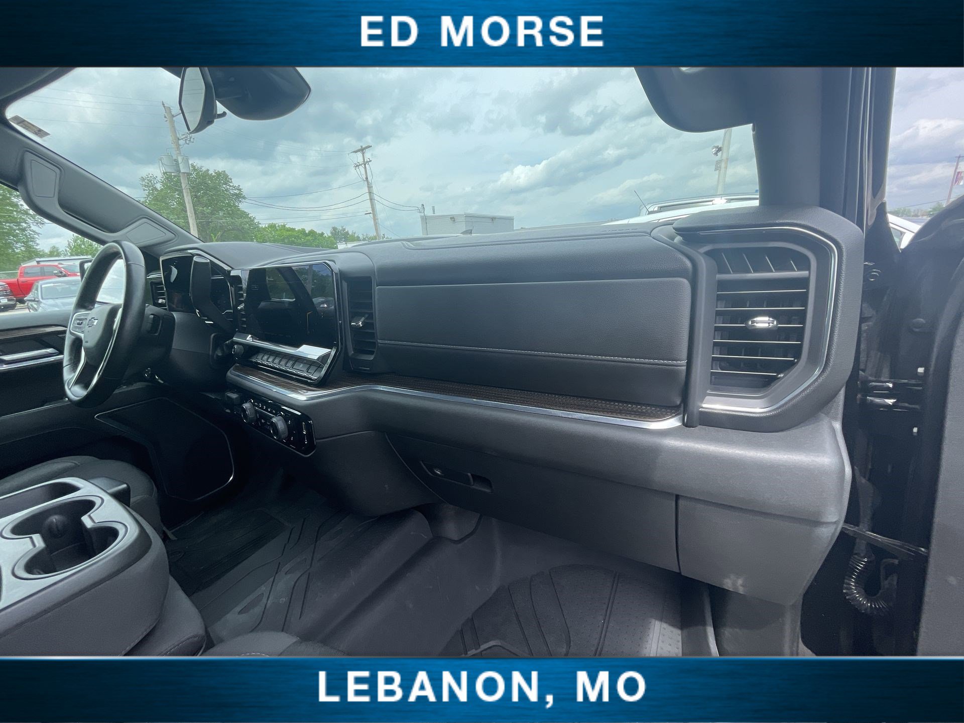 Certified 2023 Chevrolet Silverado 1500 RST w/ Redline Edition AWD/4WD image 26