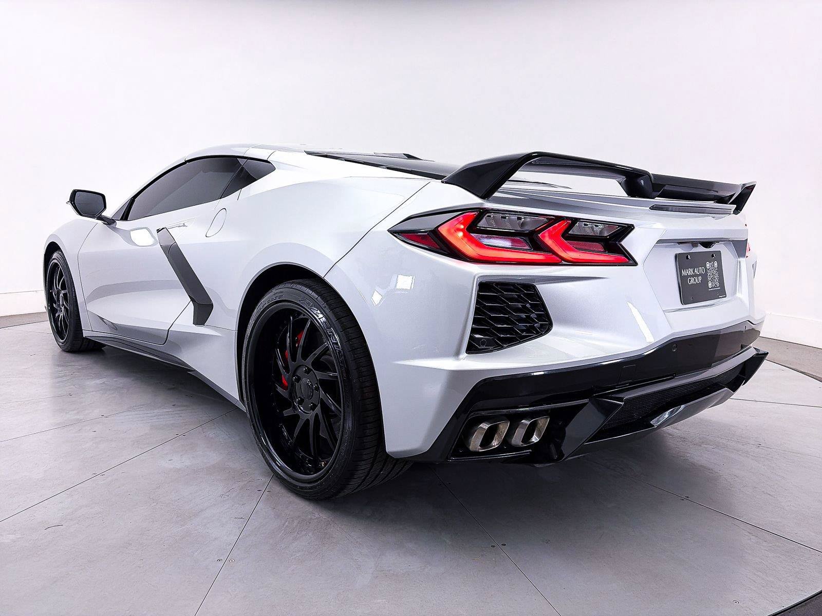 Used 2020 Chevrolet Corvette Stingray Preferred Cpe w/ 2LT Preferred Equipment Group RWD image 15