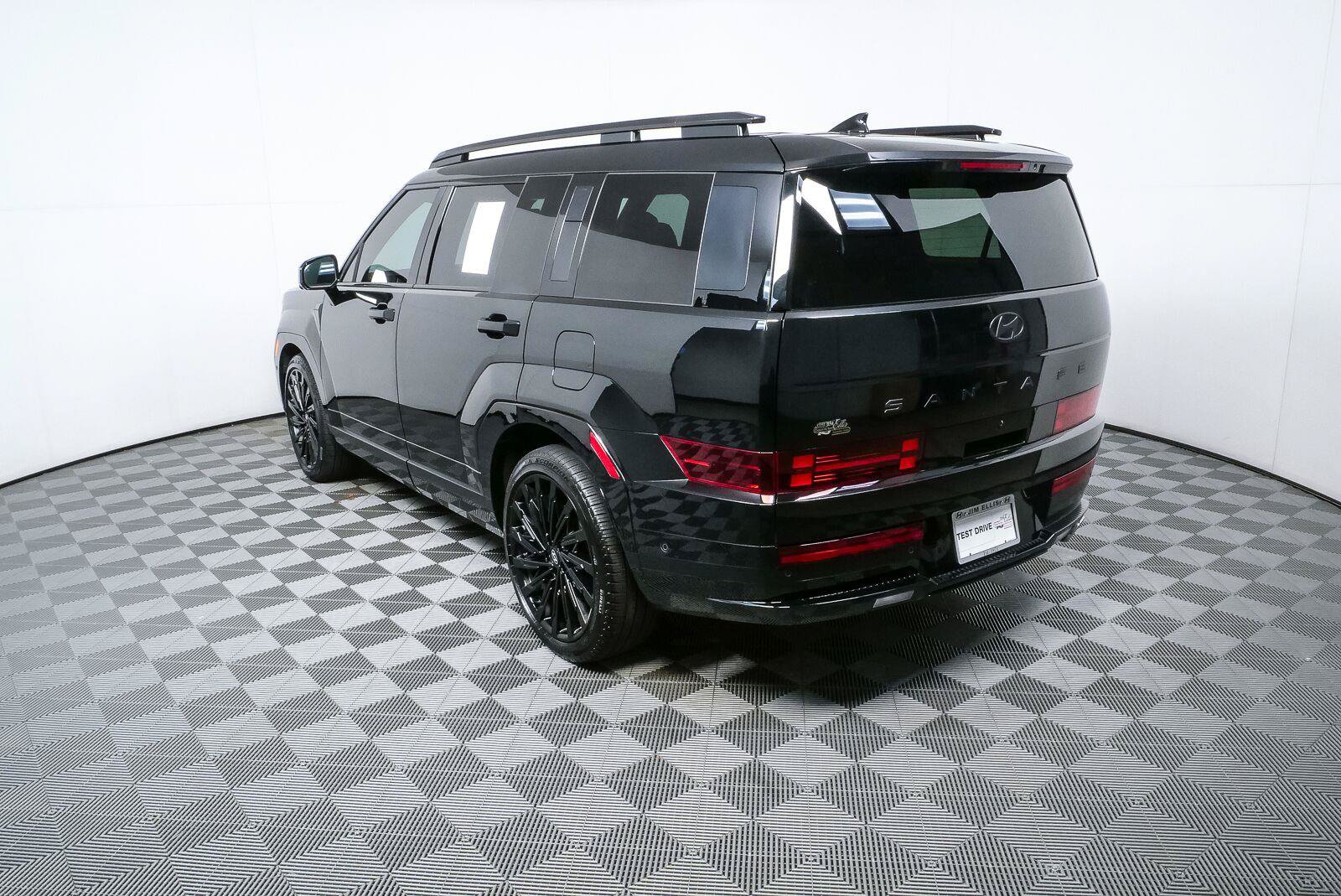 Used 2025 Hyundai Santa Fe Calligraphy FWD image 34