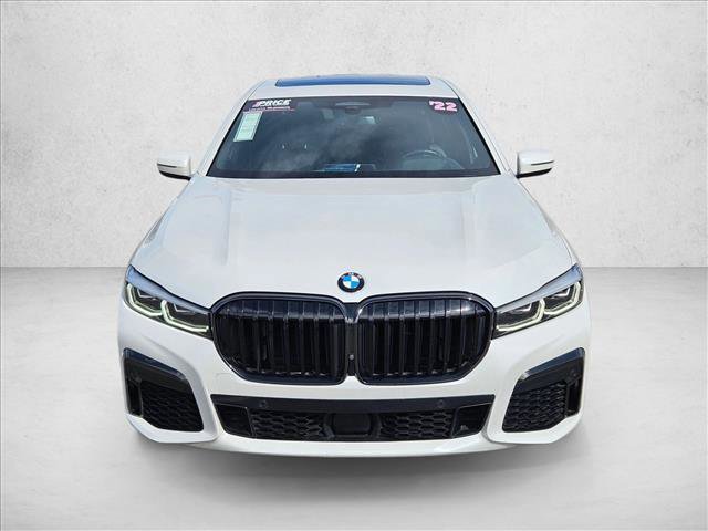 Used 2022 BMW 750i xDrive w/ Autobahn Package image 2