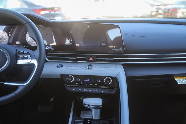 New 2026 Hyundai Elantra Limited FWD image 14