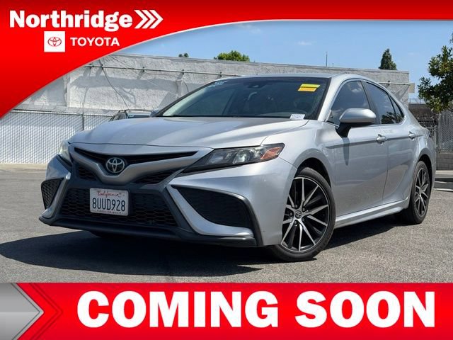 Used 2021 Toyota Camry SE w/ Carpet Mat Package (TMS) FWD image 3