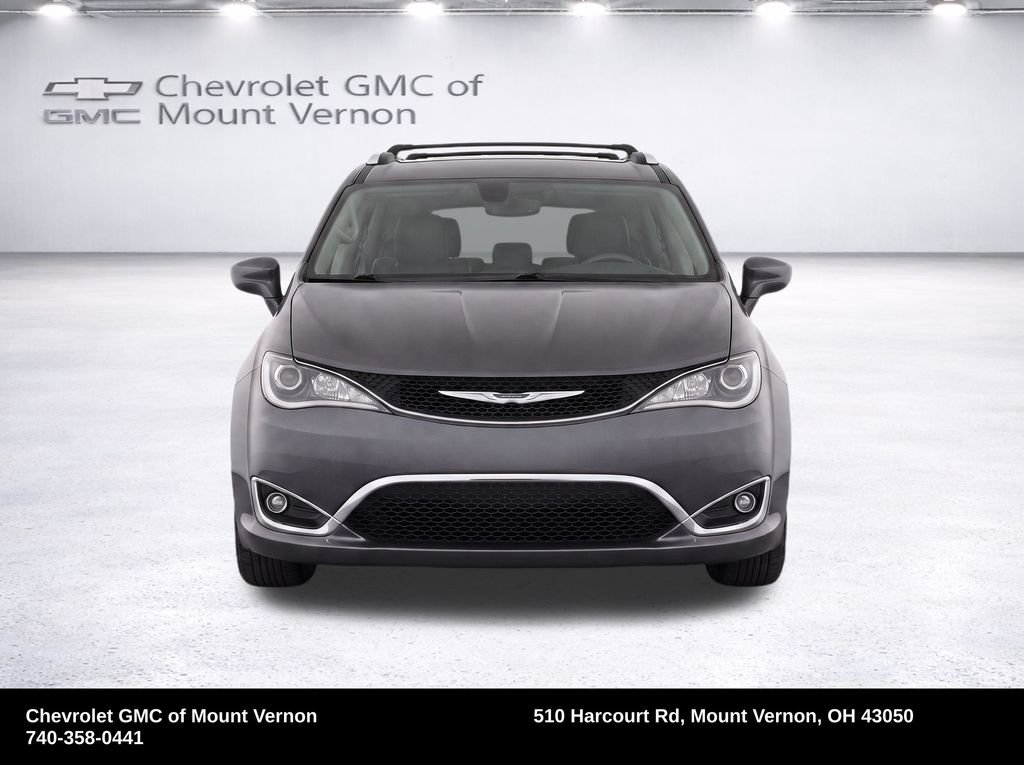 Used 2018 Chrysler Pacifica Touring-L Plus FWD image 5