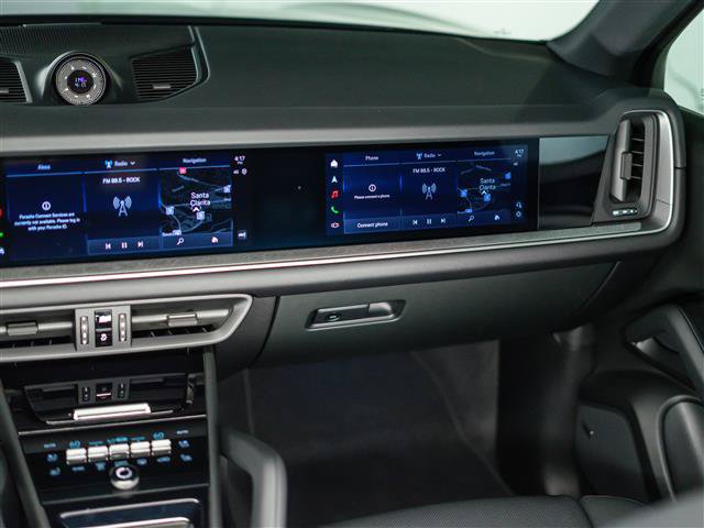 Certified 2026 Porsche Cayenne AWD/4WD image 27