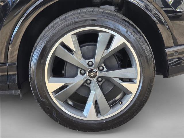 Certified 2024 Audi Q4 e-tron Premium Plus w/ Premium Plus image 9