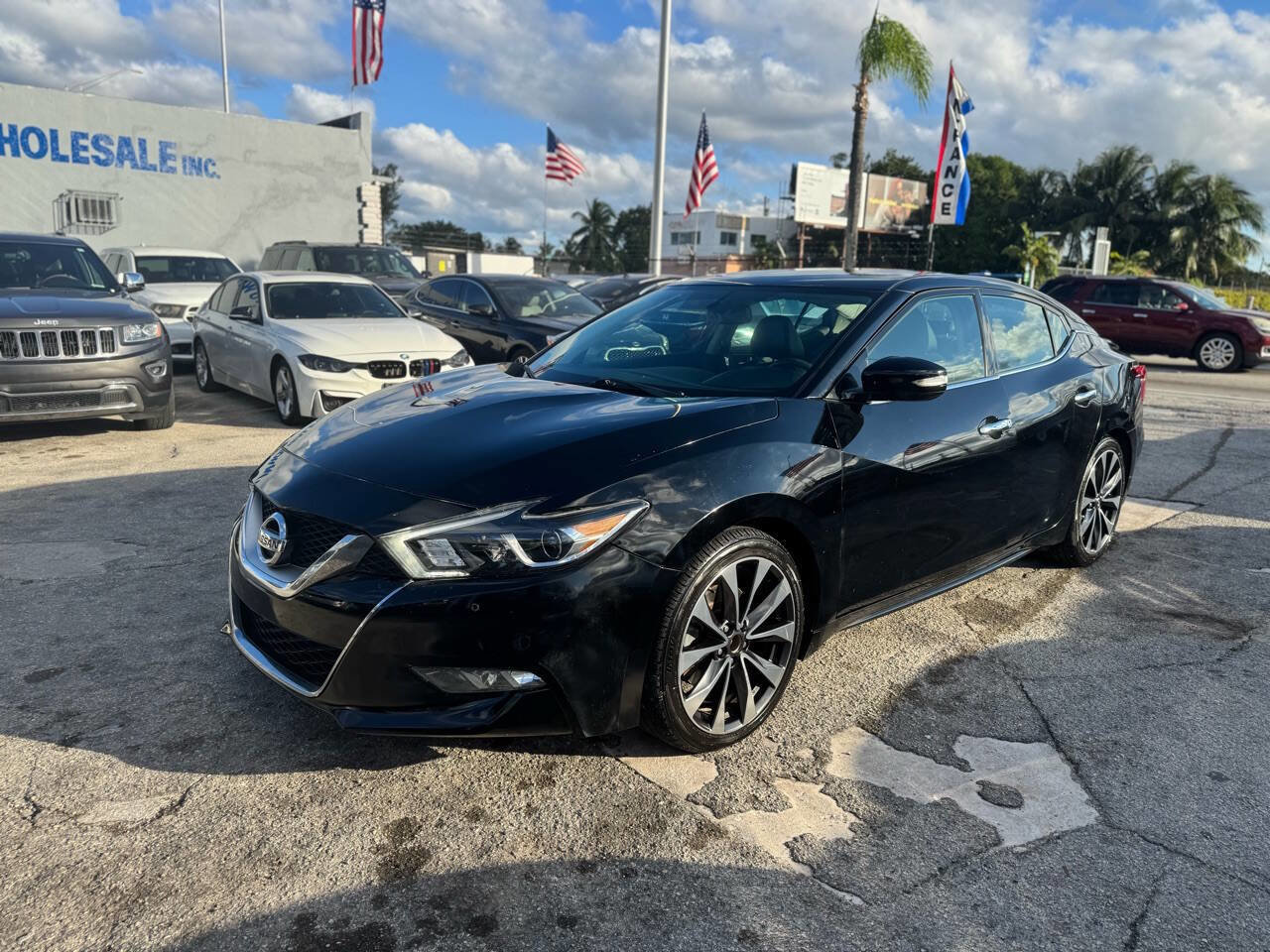 Used 2016 Nissan Maxima SR FWD image 1