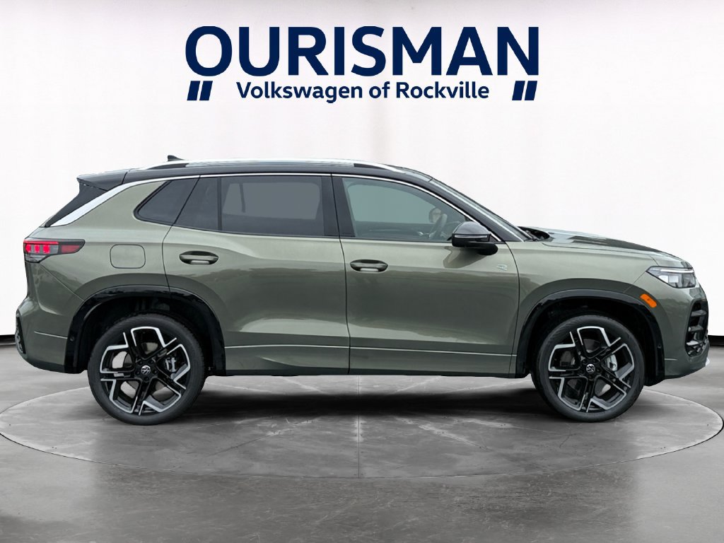 New 2026 Volkswagen Tiguan SEL R-Line AWD/4WD image 7