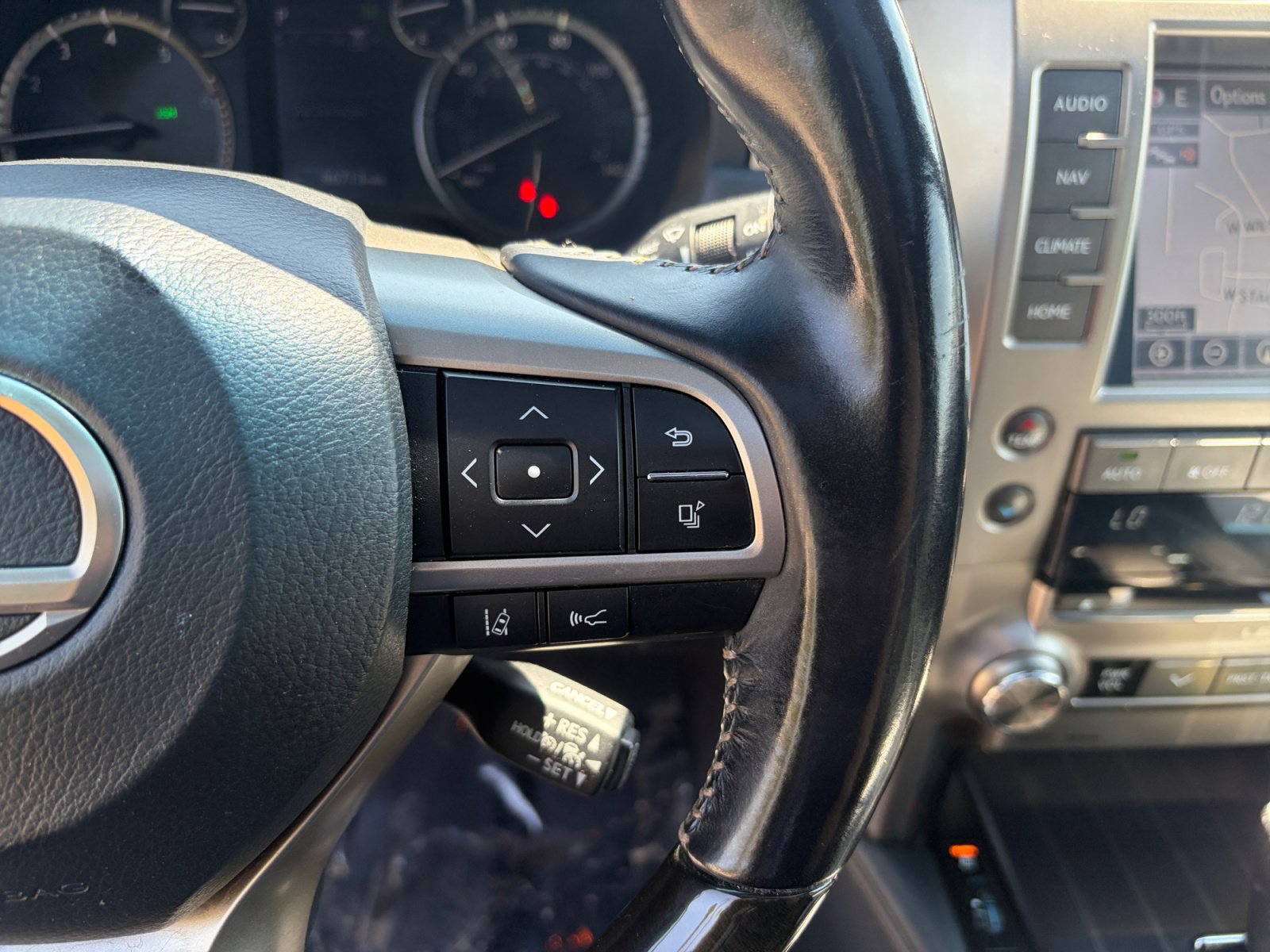 Used 2020 Lexus GX 460 Premium AWD/4WD image 15