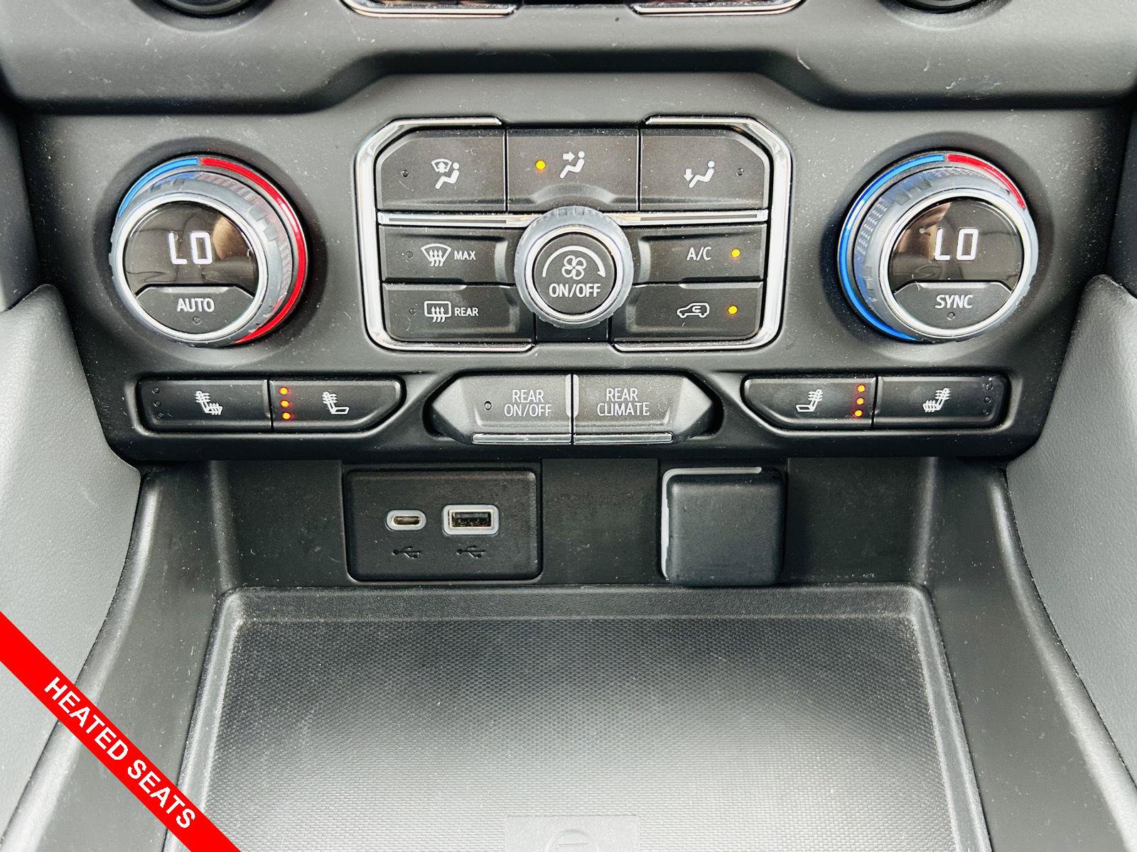 Used 2023 Chevrolet Tahoe Z71 w/ Luxury Package AWD/4WD image 7