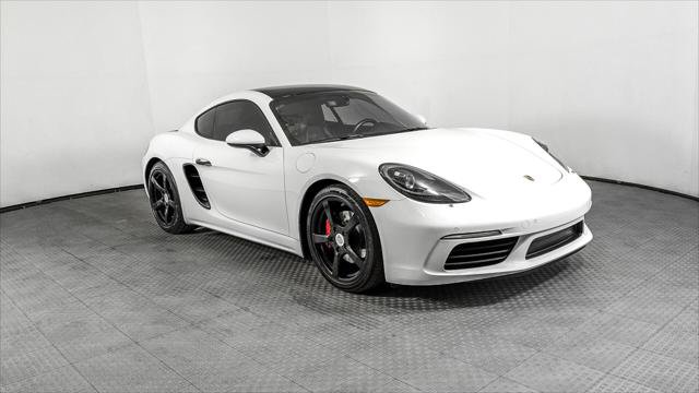 Used 2018 Porsche 718 Cayman RWD image 11