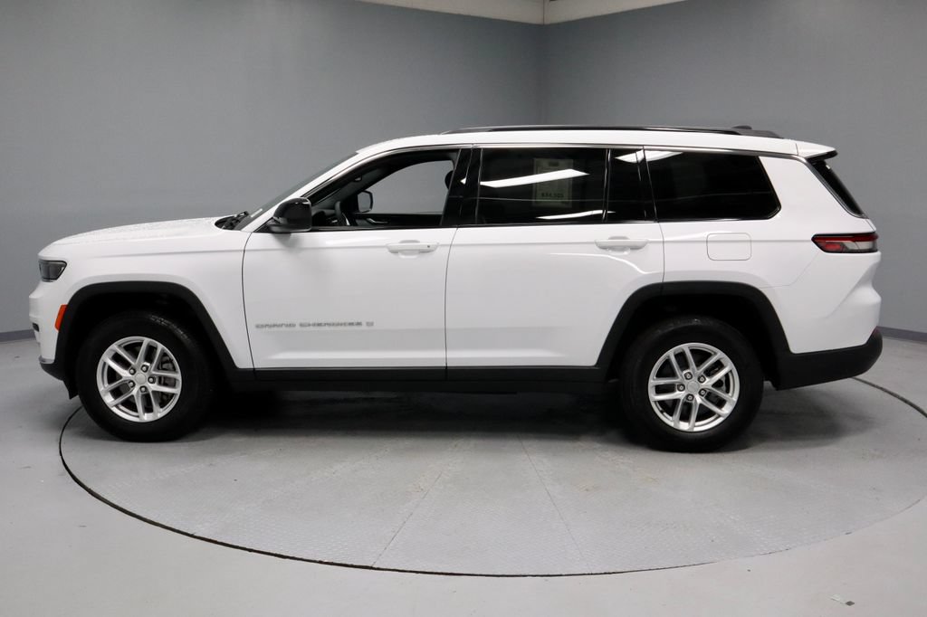 Used 2024 Jeep Grand Cherokee L Laredo w/ Trailer Tow Package AWD/4WD image 7