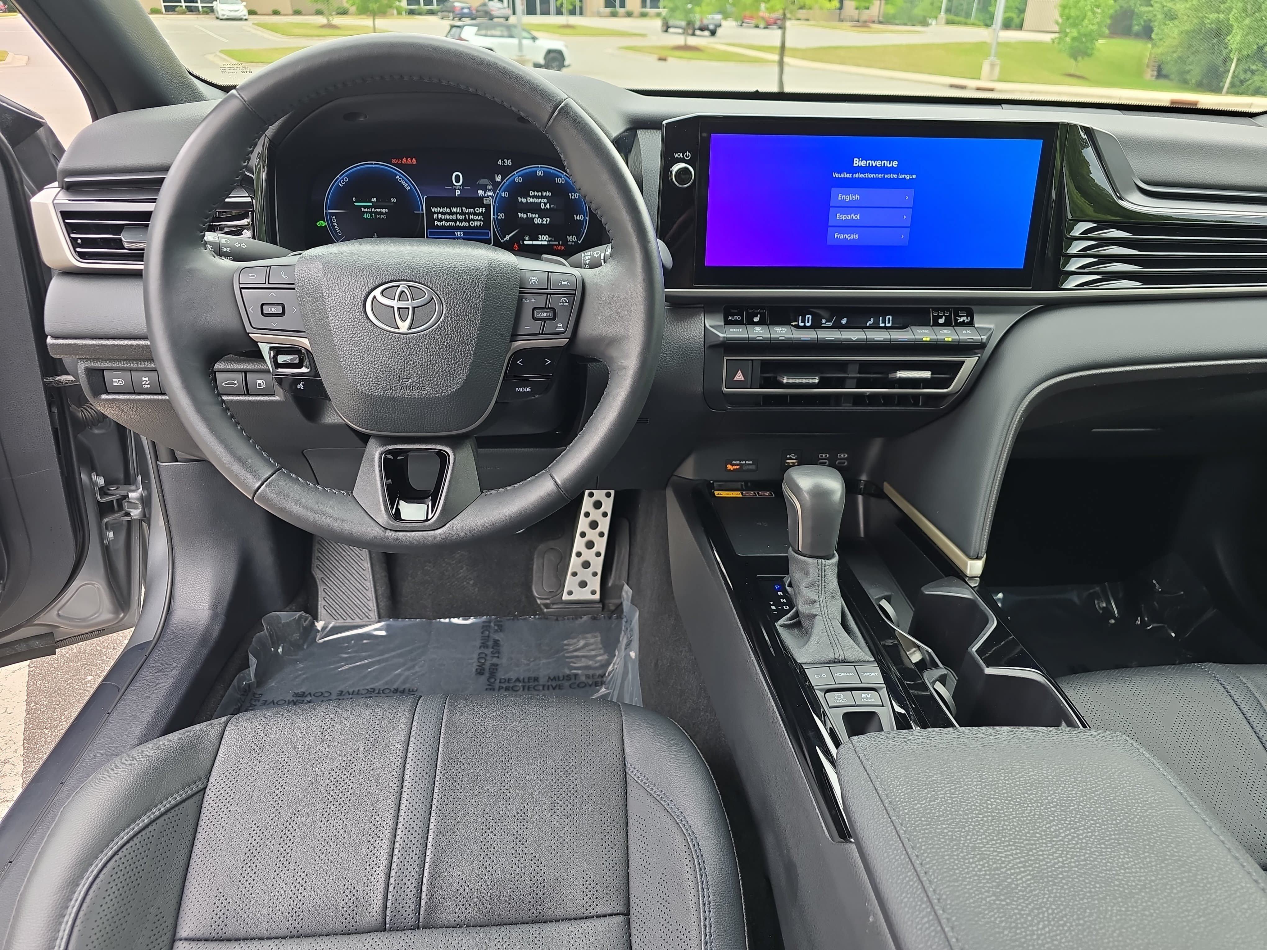 Used 2025 Toyota Camry XSE FWD image 17