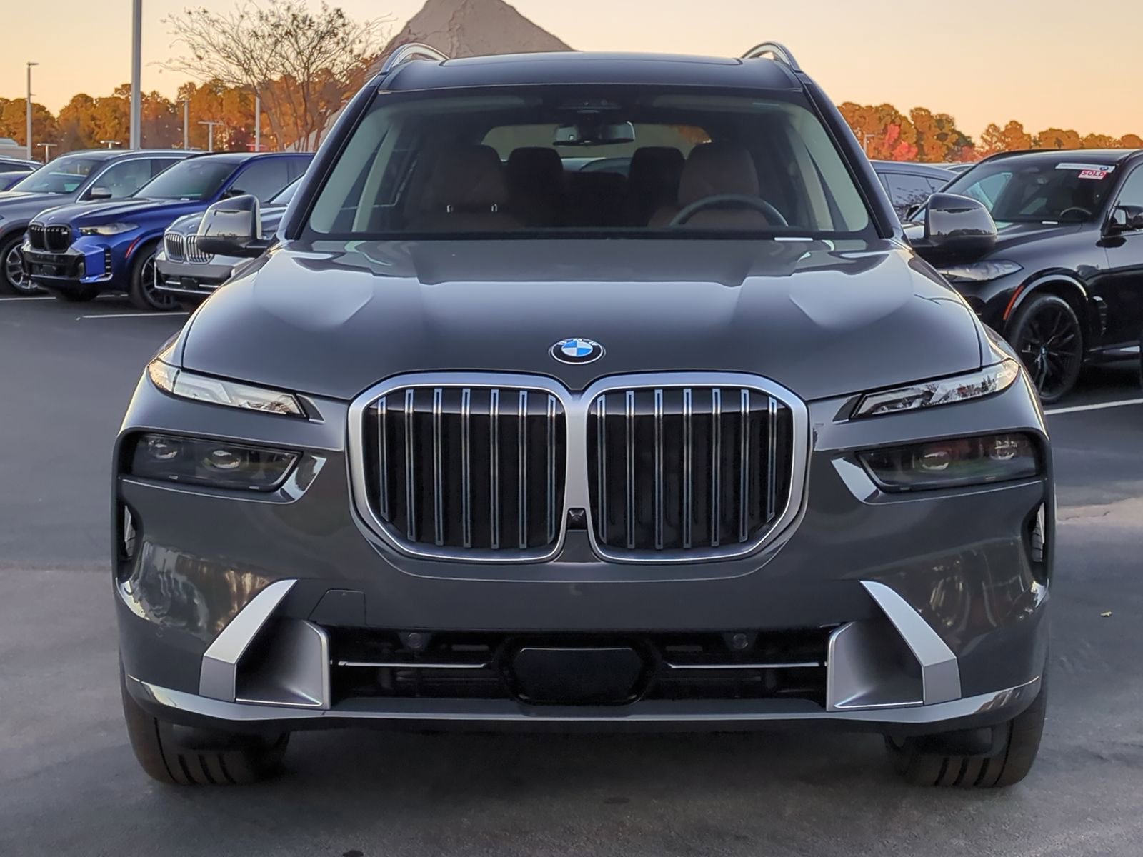 New 2026 BMW X7 xDrive40i image 3