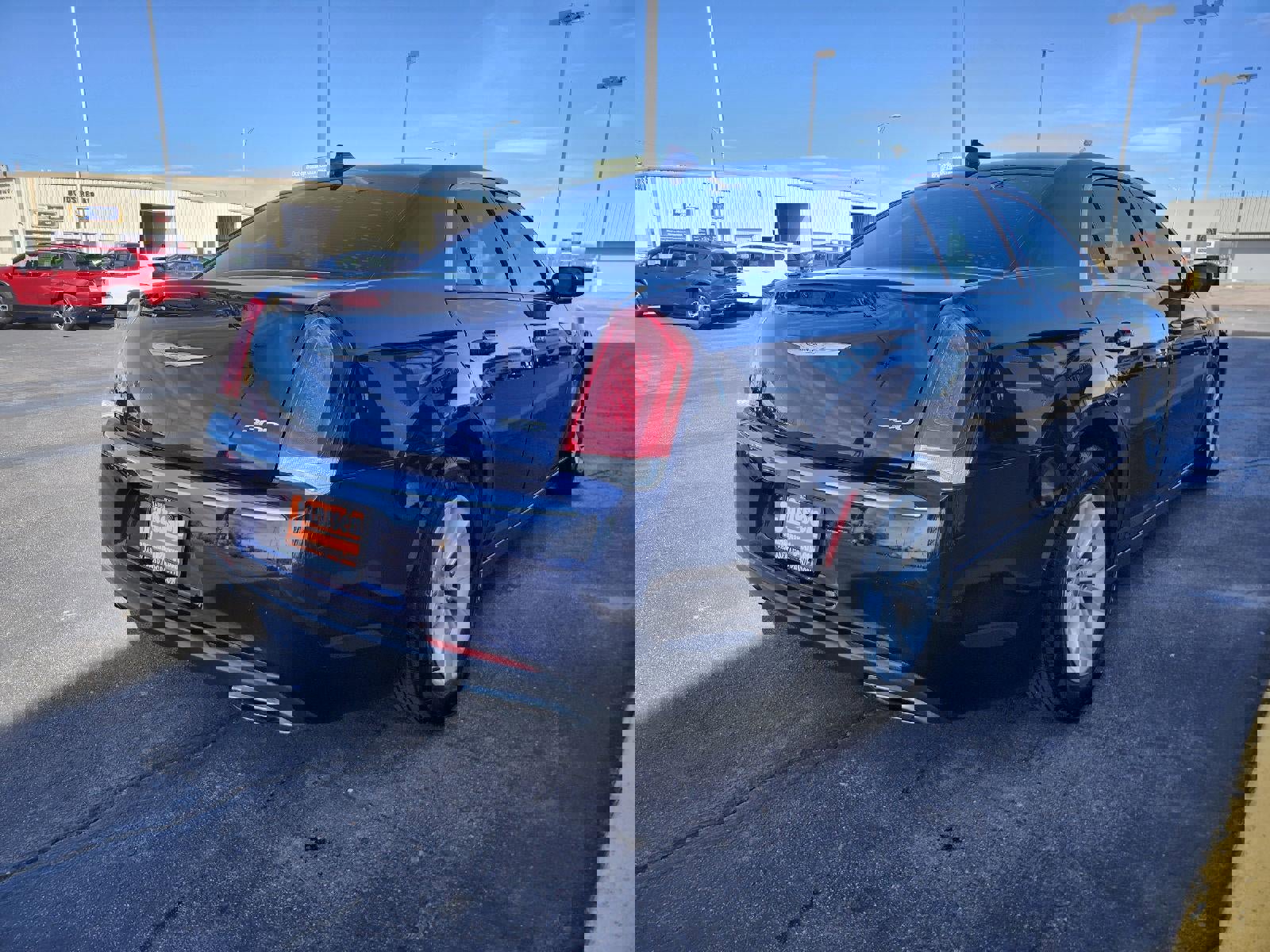 Used 2016 Chrysler 300 Limited image 5