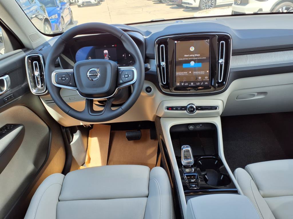 New 2026 Volvo XC40 B5 Plus w/ Protection Package Premier AWD/4WD image 11