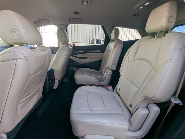 Used 2018 Buick Enclave Essence image 16