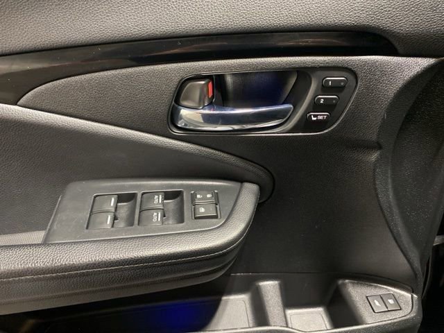 Used 2021 Honda Pilot Touring image 10