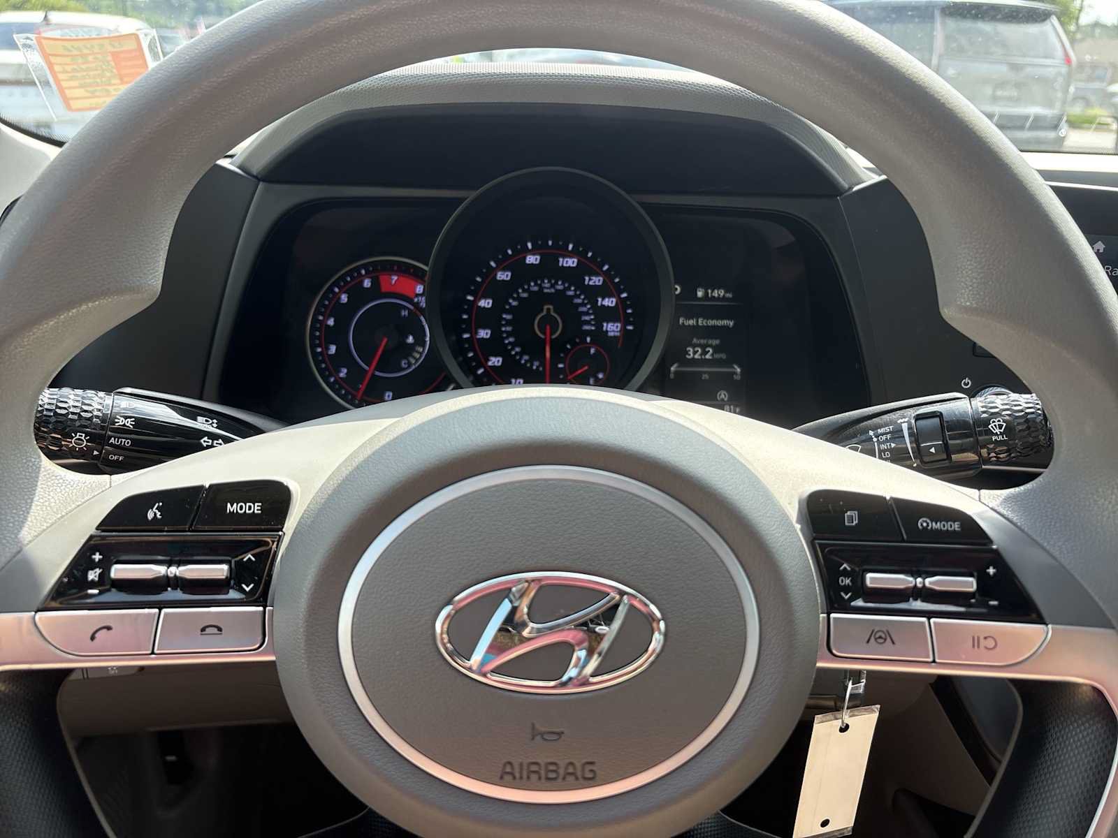 Used 2023 Hyundai Elantra SE FWD image 11