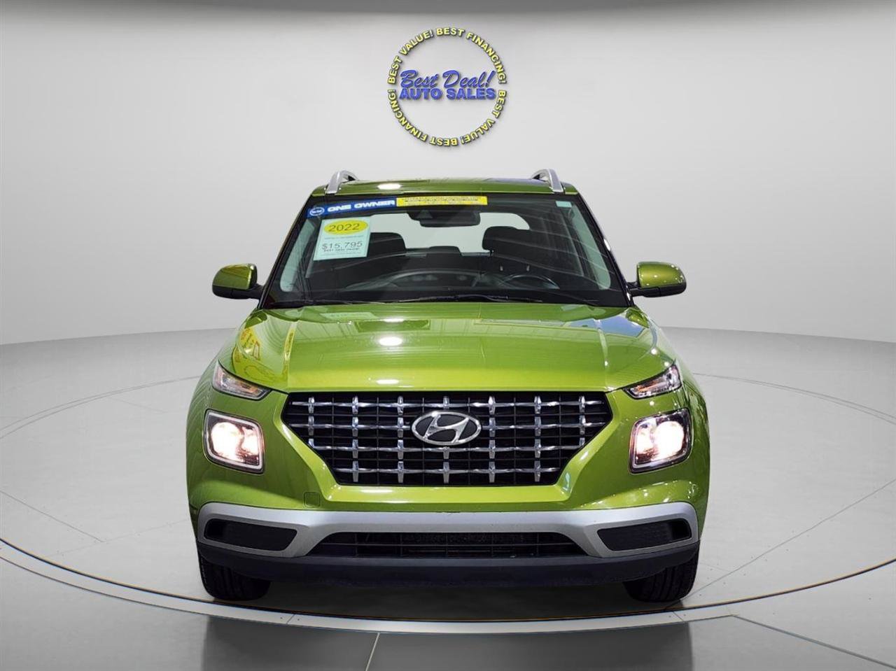 Used 2022 Hyundai Venue SEL FWD image 9