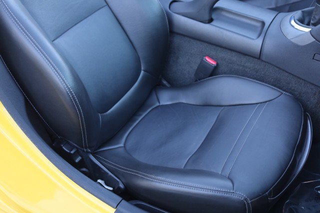 Used 2008 Pontiac Solstice GXP w/ Premium Package RWD image 35