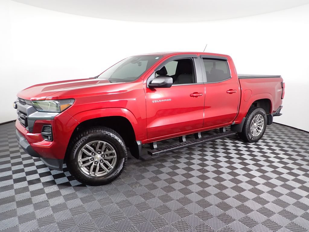 Used 2023 Chevrolet Colorado LT w/ LT Convenience Package AWD/4WD image 11