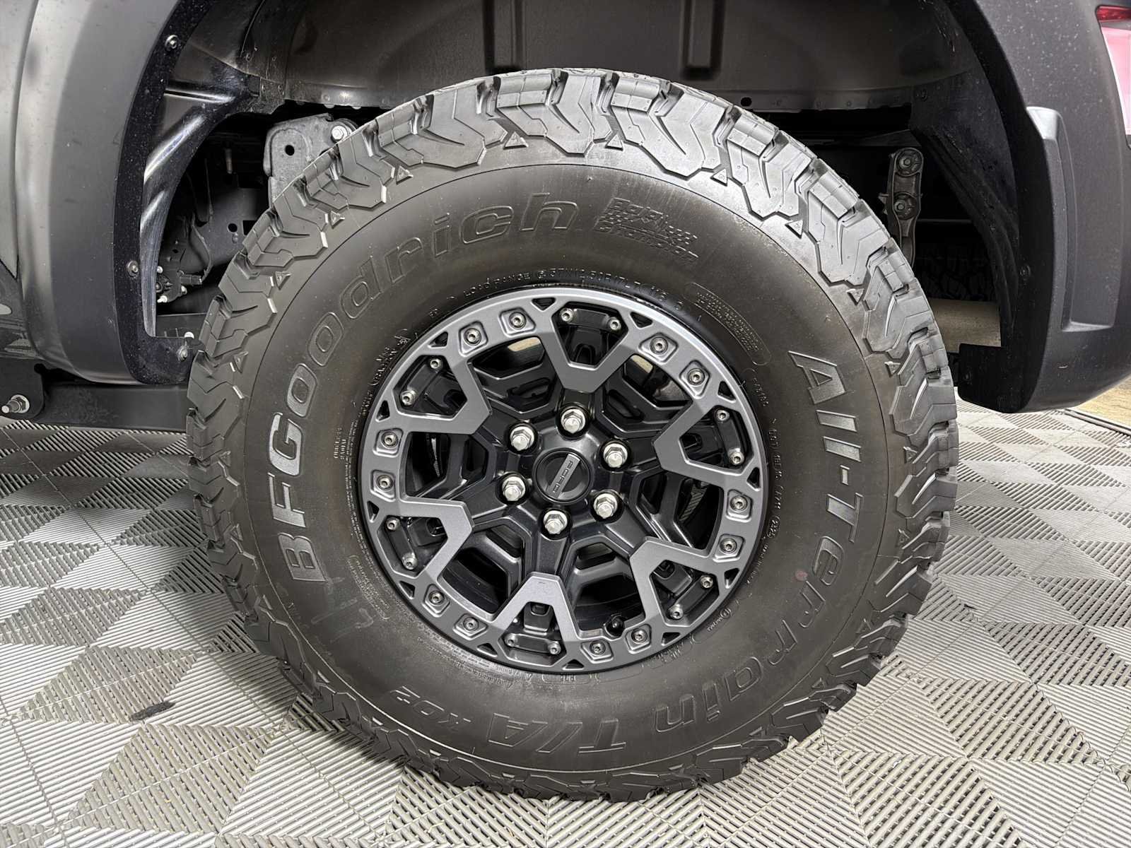Used 2025 Ford F150 Raptor w/ Equipment Group 803A Raptor R AWD/4WD image 17