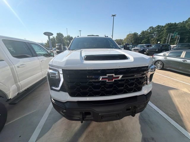 Used 2025 Chevrolet Silverado 2500 ZR2 w/ ZR2 Bison Edition AWD/4WD image 24