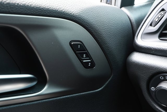 New 2027 Chrysler Pacifica Select FWD image 21