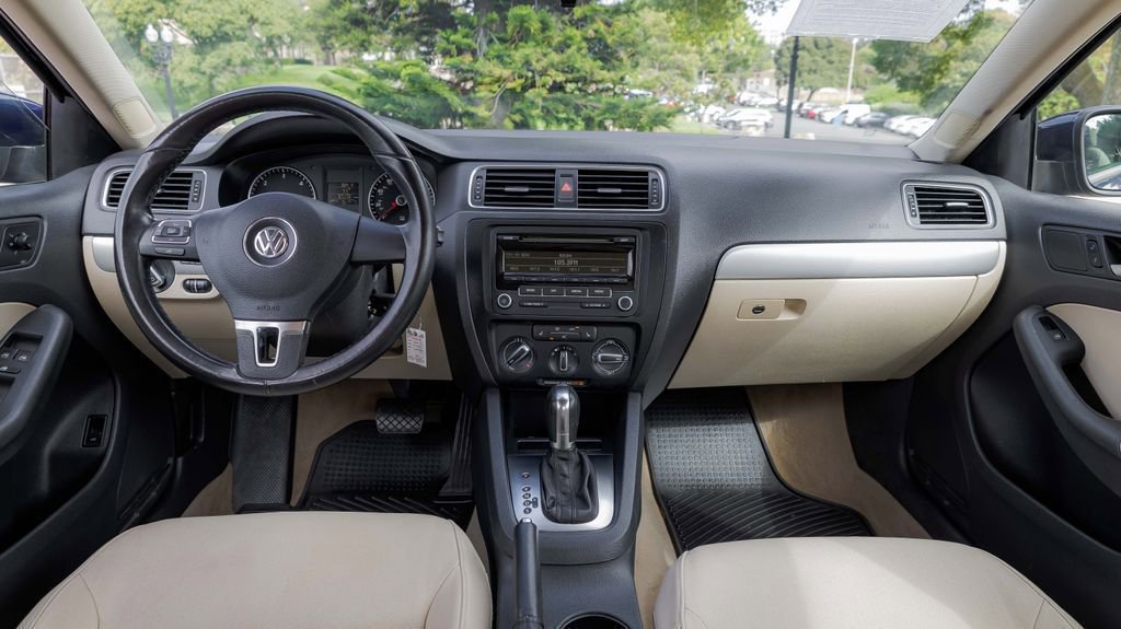 Used 2012 Volkswagen Jetta TDI image 39