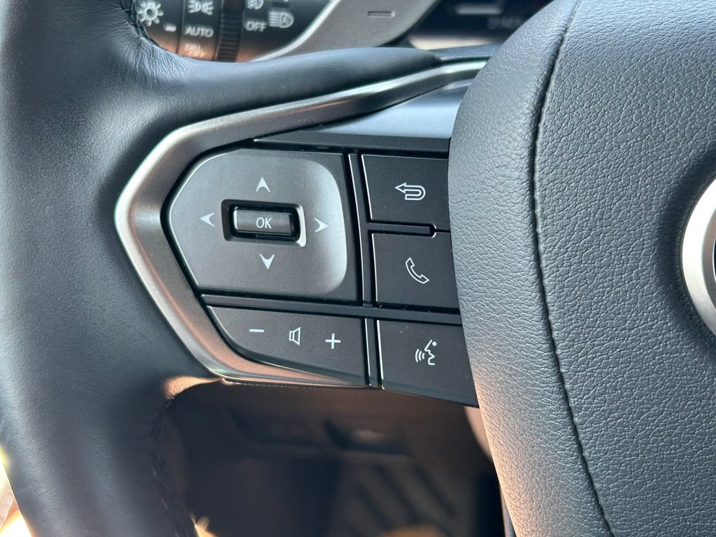 Used 2024 Lexus GX 550 w/ Accessory Package (Z1) AWD/4WD image 42
