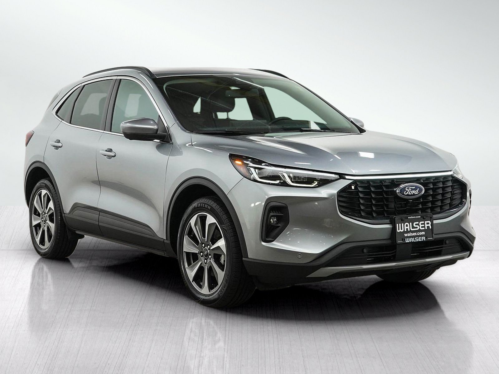 Used 2024 Ford Escape Platinum AWD/4WD image 8