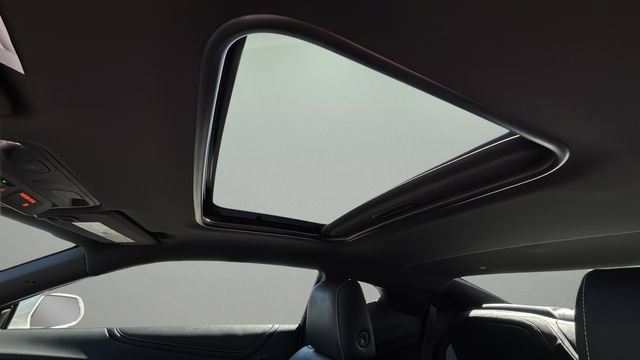 Used 2021 Chevrolet Camaro SS RWD image 20