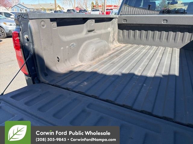 Used 2018 Chevrolet Silverado 1500 LT w/ All Star Edition AWD/4WD image 31