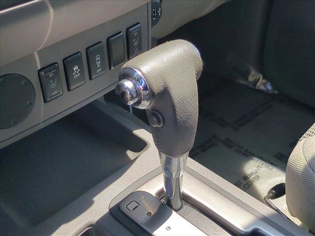 Used 2017 Nissan Frontier SV w/ SV Value Truck Package image 12