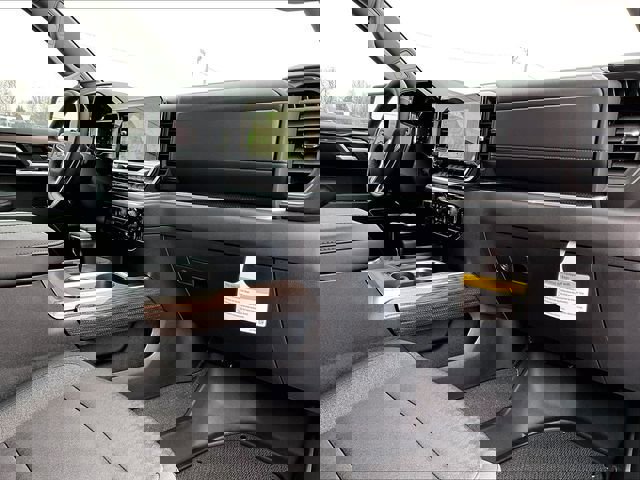 New 2025 Chevrolet Silverado 1500 RST image 9