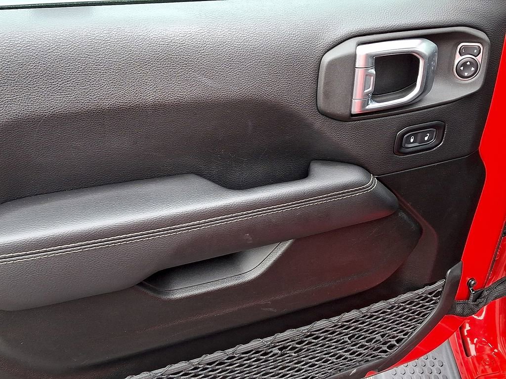 Used 2022 Jeep Wrangler Unlimited Sahara w/ Cold Weather Group image 12