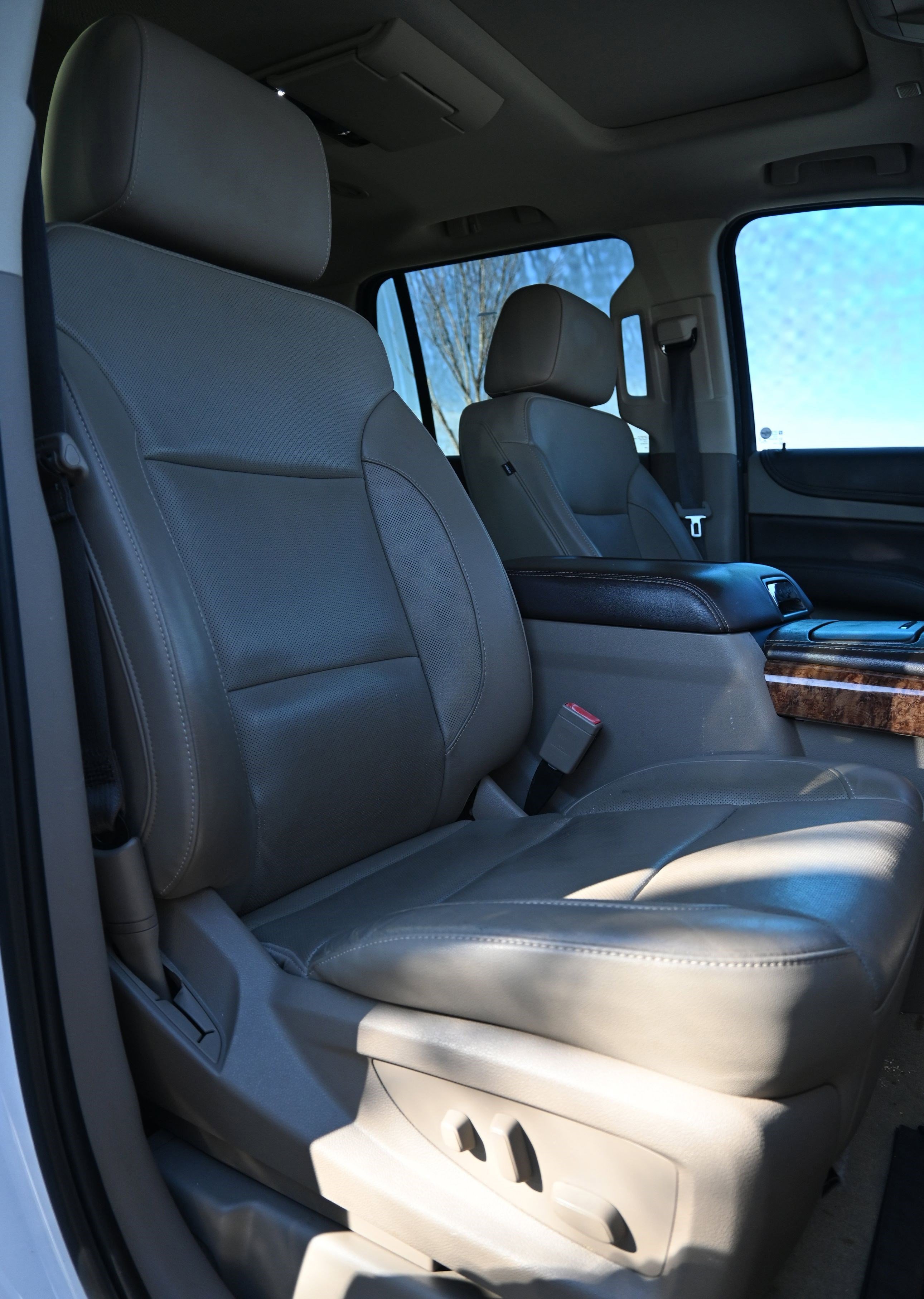 Used 2018 Chevrolet Tahoe Premier image 33