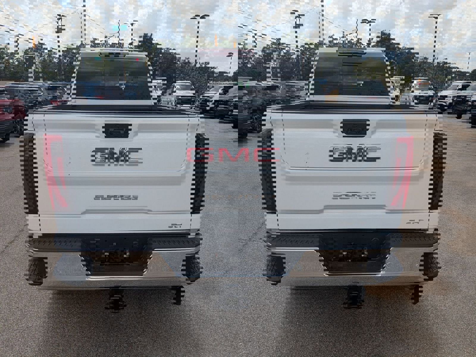 New 2025 GMC Sierra 2500 SLT w/ SLT Premium Package image 5