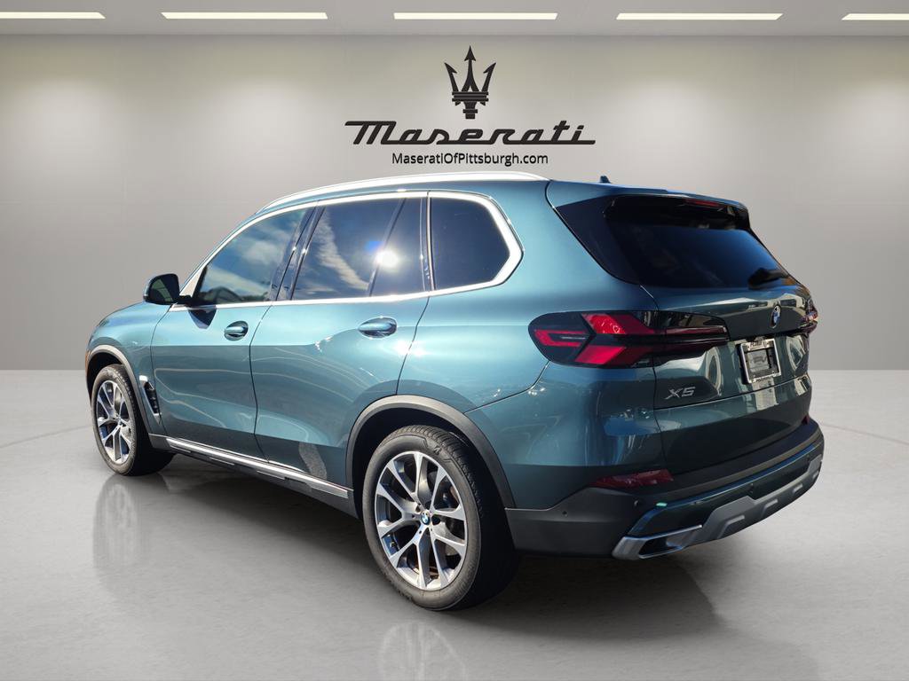 Used 2024 BMW X5 xDrive40i w/ Parking Assistance Package image 6