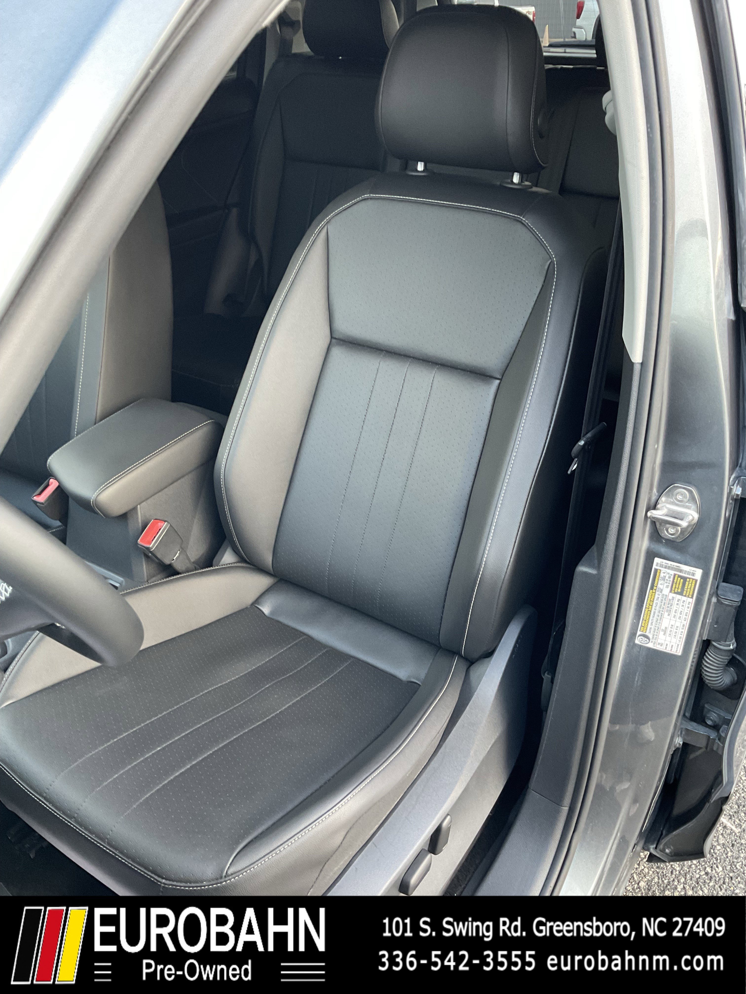 Used 2022 Volkswagen Tiguan SE image 6