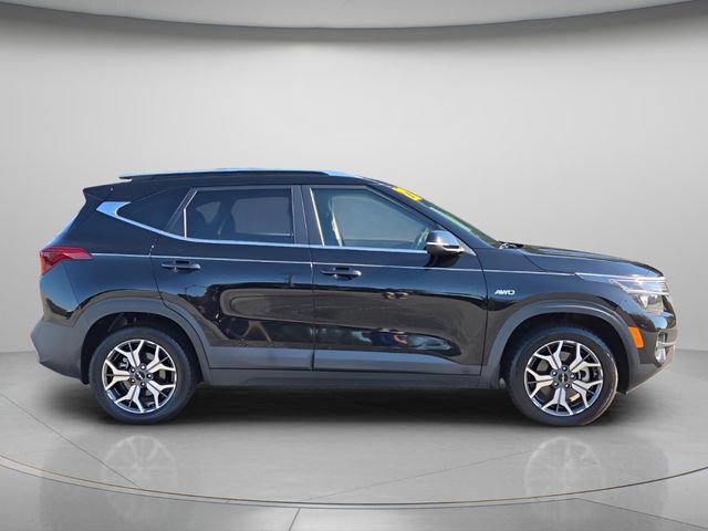 Used 2023 Kia Seltos EX AWD/4WD image 9