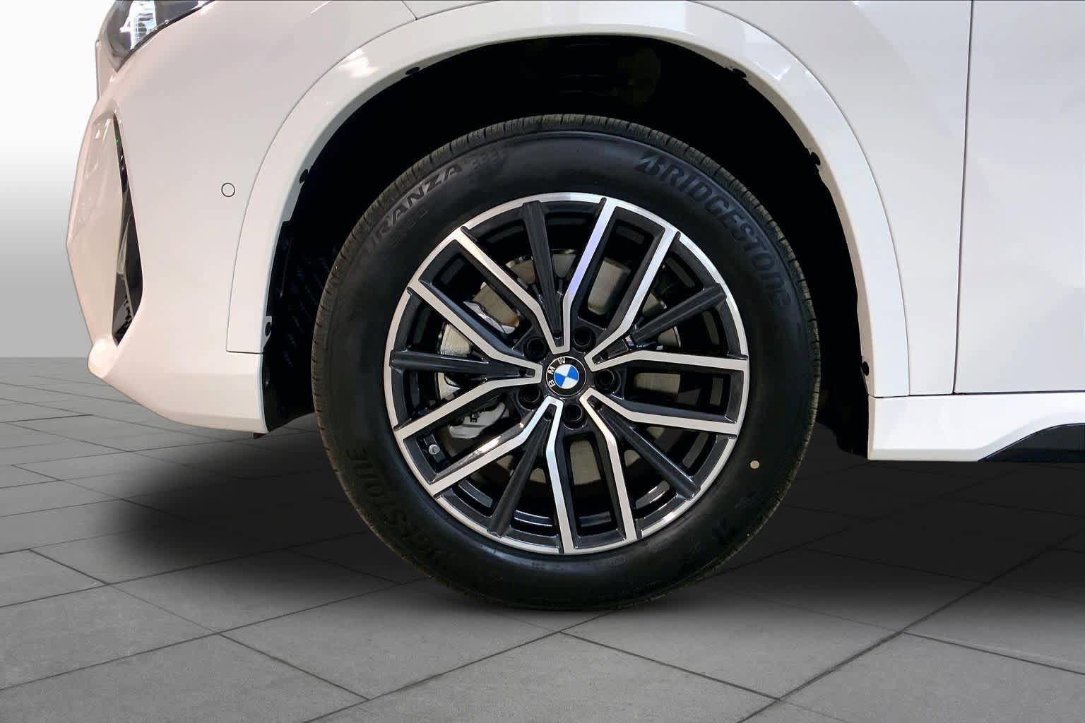 New 2026 BMW X1 xDrive28i w/ M Sport Package AWD/4WD image 11