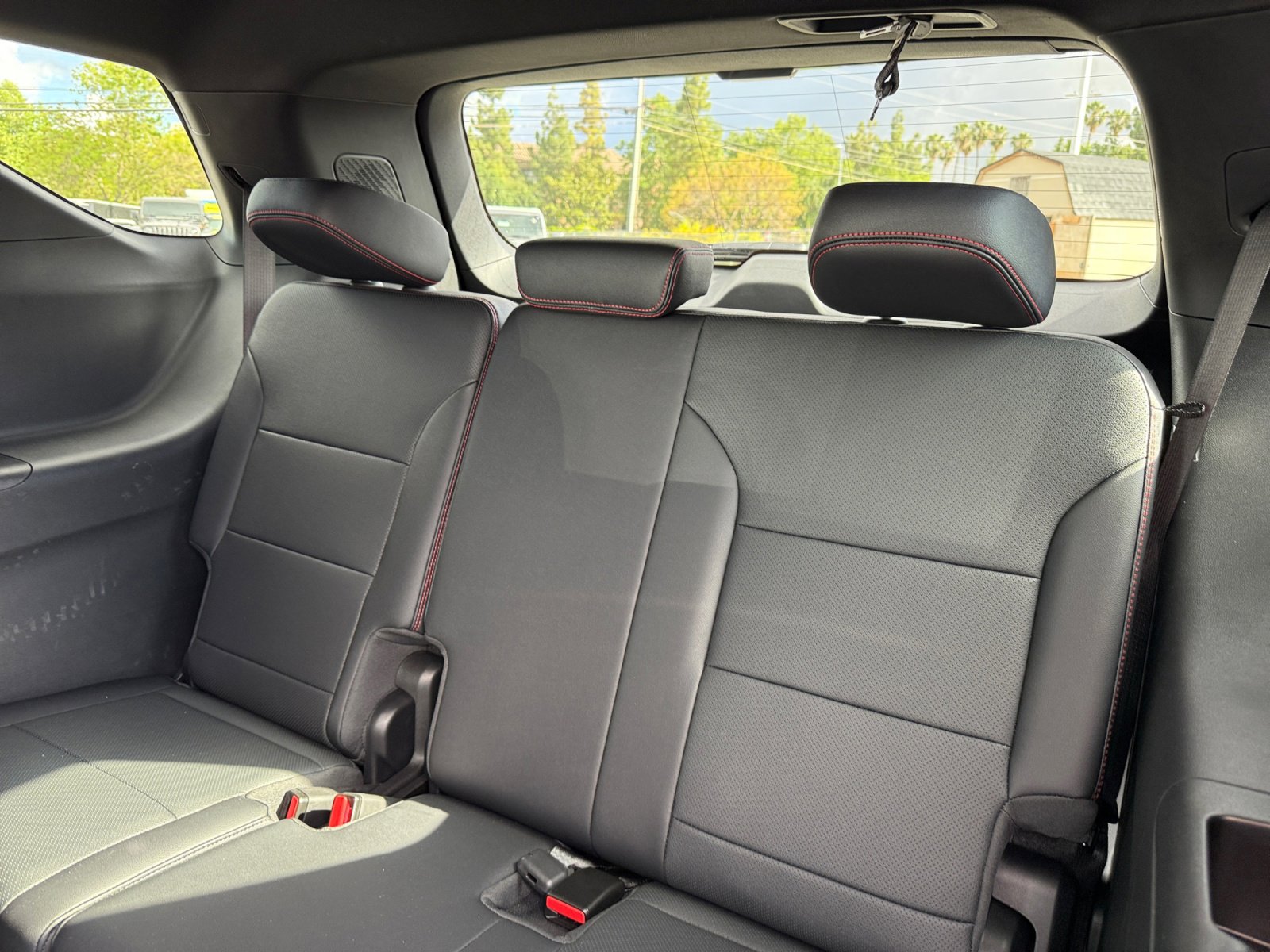 Used 2025 Chevrolet Traverse RS w/ LPO, Floor Liner Package image 21