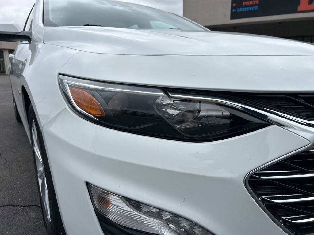 Used 2025 Chevrolet Malibu LT image 34